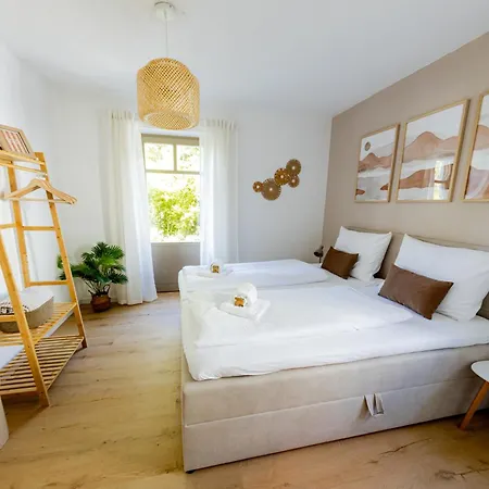 Апартаменты Come4stay Innstadtgarten Domblick Пассау